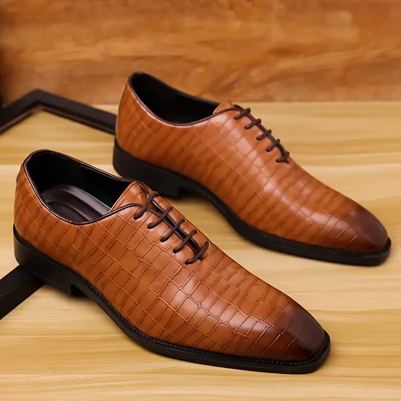 Zapatos Oxford con relieve de cocodrilo para hombre.